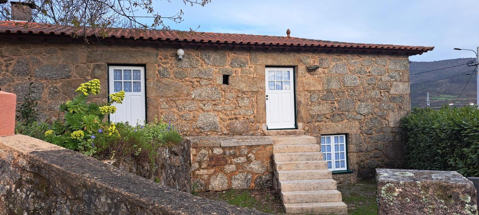 Refugio Dos Cartolas Sao Mamede de Infesta Exterior photo